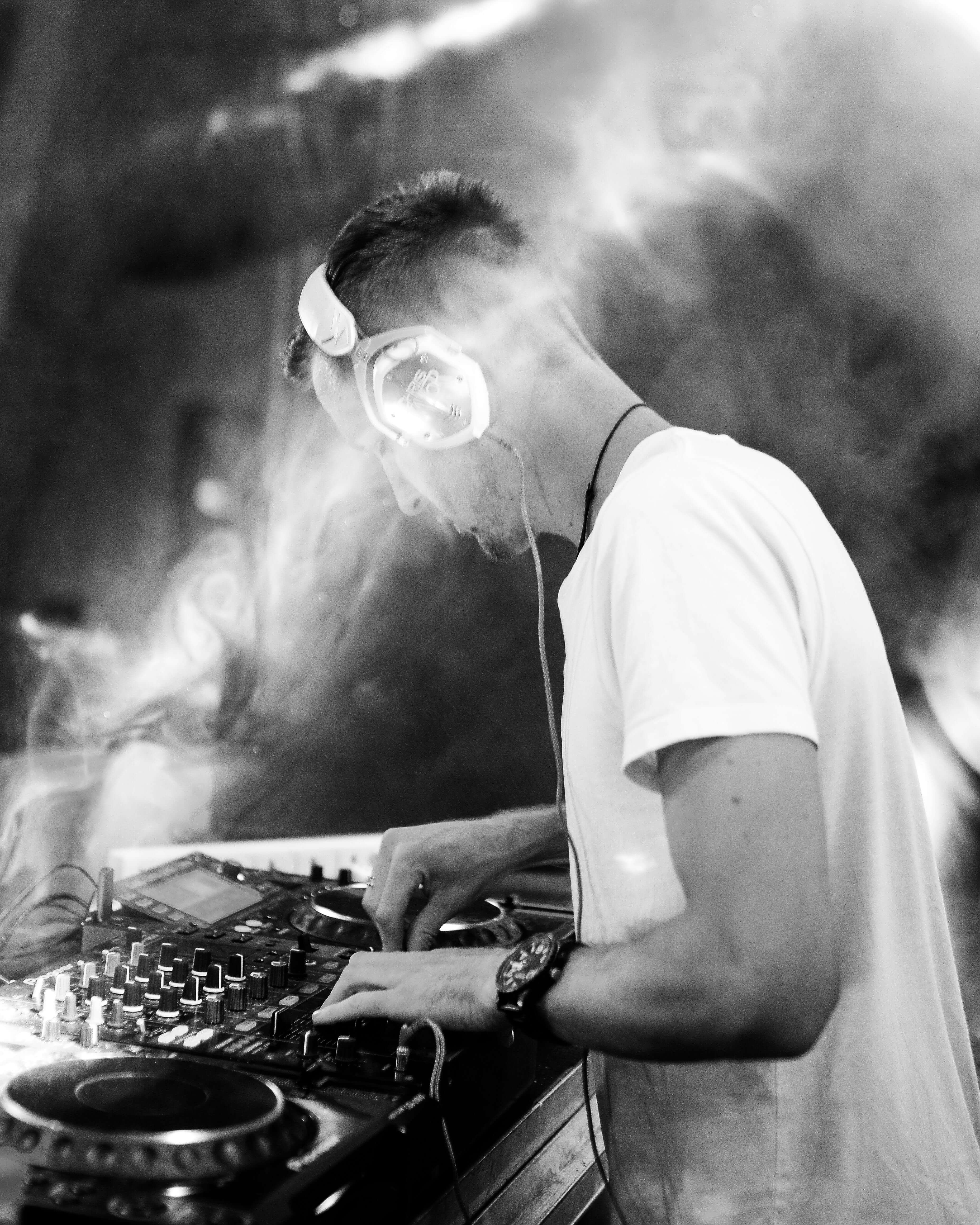 DJ Neon